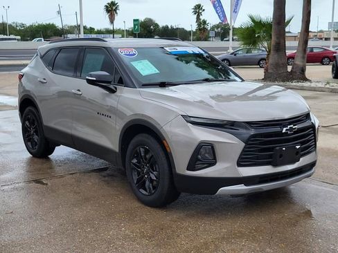 Used 2021 Chevrolet Blazer LT FWD image 23