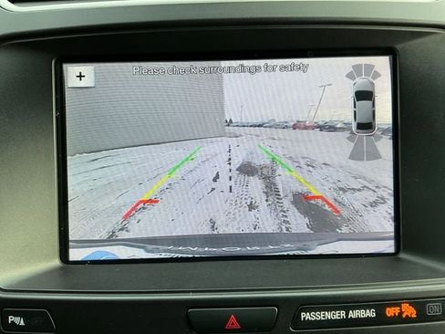 Used 2019 Ford Explorer XLT w/ Equipment Group 202A image 10