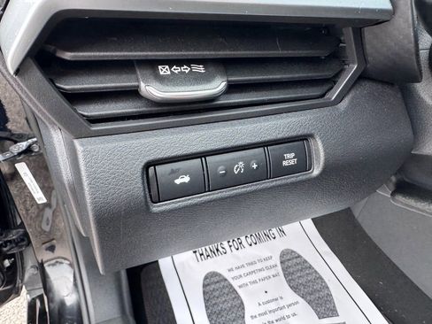 Used 2022 Nissan Altima 2.5 SR image 11