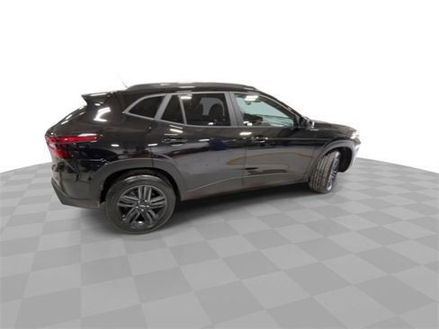 Used 2025 Chevrolet Trax ACTIV w/ Driver Confidence Package image 3