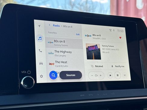 Certified 2025 Toyota Prius Plug-In Hybrid image 23