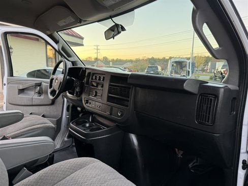 Used 2020 Chevrolet Express 2500 w/ Driver Convenience Package image 11