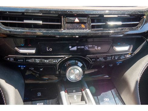 Used 2024 Acura MDX SH-AWD w/ Advance Package image 28