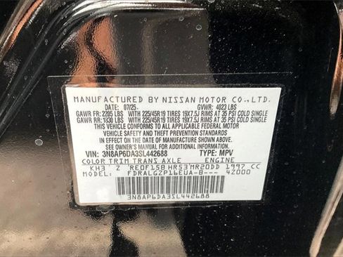 New 2025 Nissan Kicks SR image 14