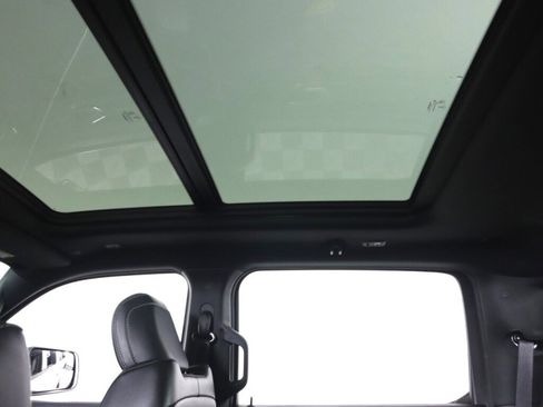 Used 2020 RAM 1500 Sport w/ Night Edition image 32