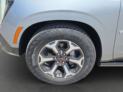 Used 2025 GMC Yukon AT4 Ultimate w/ LPO, Floor Liner Package AWD/4WD image 4