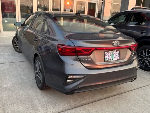 Used 2019 Kia Forte S FWD image 6