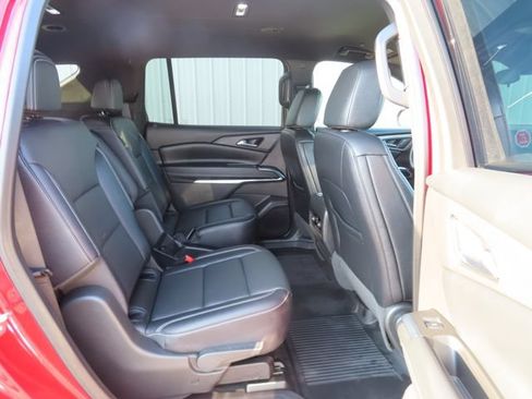 Used 2025 Chevrolet Traverse LT w/ Driver Confidence Package AWD/4WD image 28