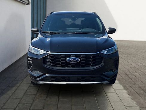 Used 2023 Ford Escape ST-Line w/ Tech Pack #1 AWD/4WD image 8