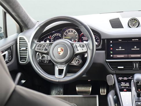 Certified 2023 Porsche Cayenne Turbo S image 21
