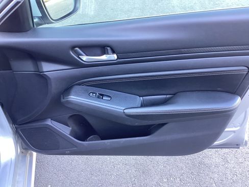 Used 2020 Nissan Altima 2.5 S image 11