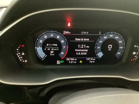 Used 2024 Audi Q3 2.0T Premium AWD/4WD image 16