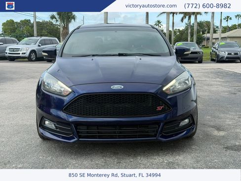 Used 2017 Ford Focus ST FWD image 7