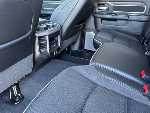 New 2026 RAM 2500 Laramie AWD/4WD image 11