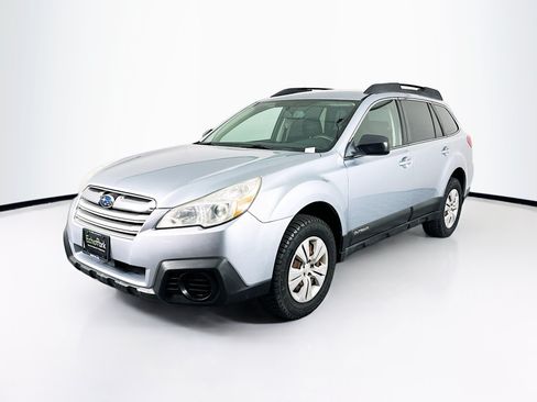 Used 2013 Subaru Outback 2.5i AWD/4WD image 3