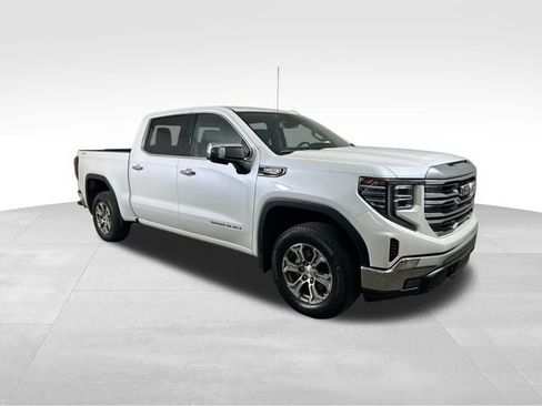 Used 2023 GMC Sierra 1500 SLT w/ SLT Convenience Package AWD/4WD image 8