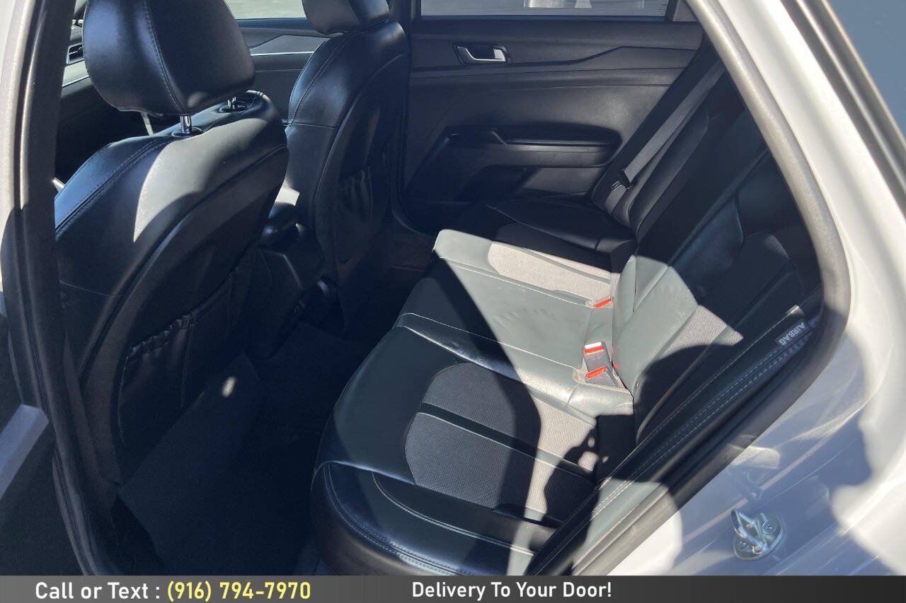 Used 2023 Kia K5 GT-Line w/ GT-Line Premium Package FWD image 14