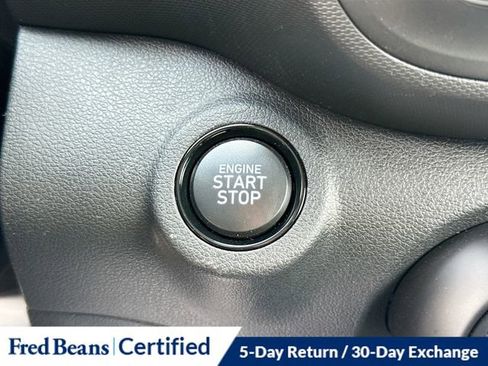 Certified 2025 Hyundai Venue Limited image 41