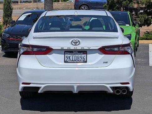Used 2024 Toyota Camry SE FWD image 11