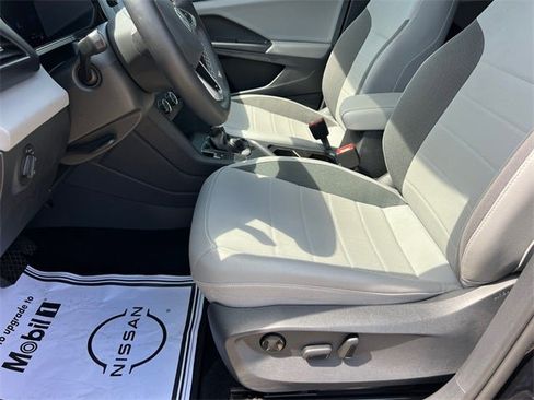 Used 2022 Volkswagen Taos SE w/ Panoramic Sunroof Package image 21