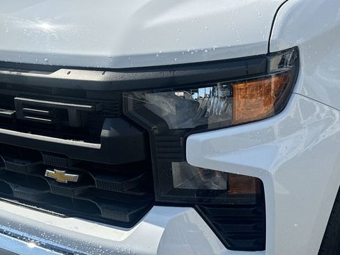 Certified 2025 Chevrolet Silverado 1500 W/T RWD image 11