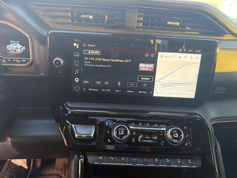 Used 2022 GMC Sierra 1500 AT4X image 11