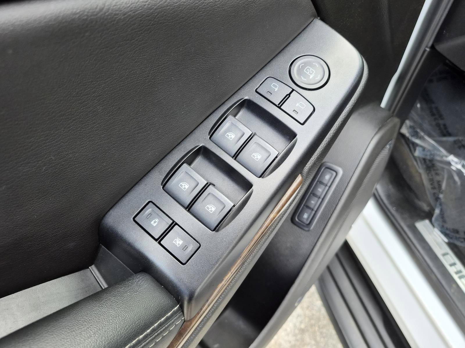 Used 2020 Chevrolet Tahoe LT RWD image 21