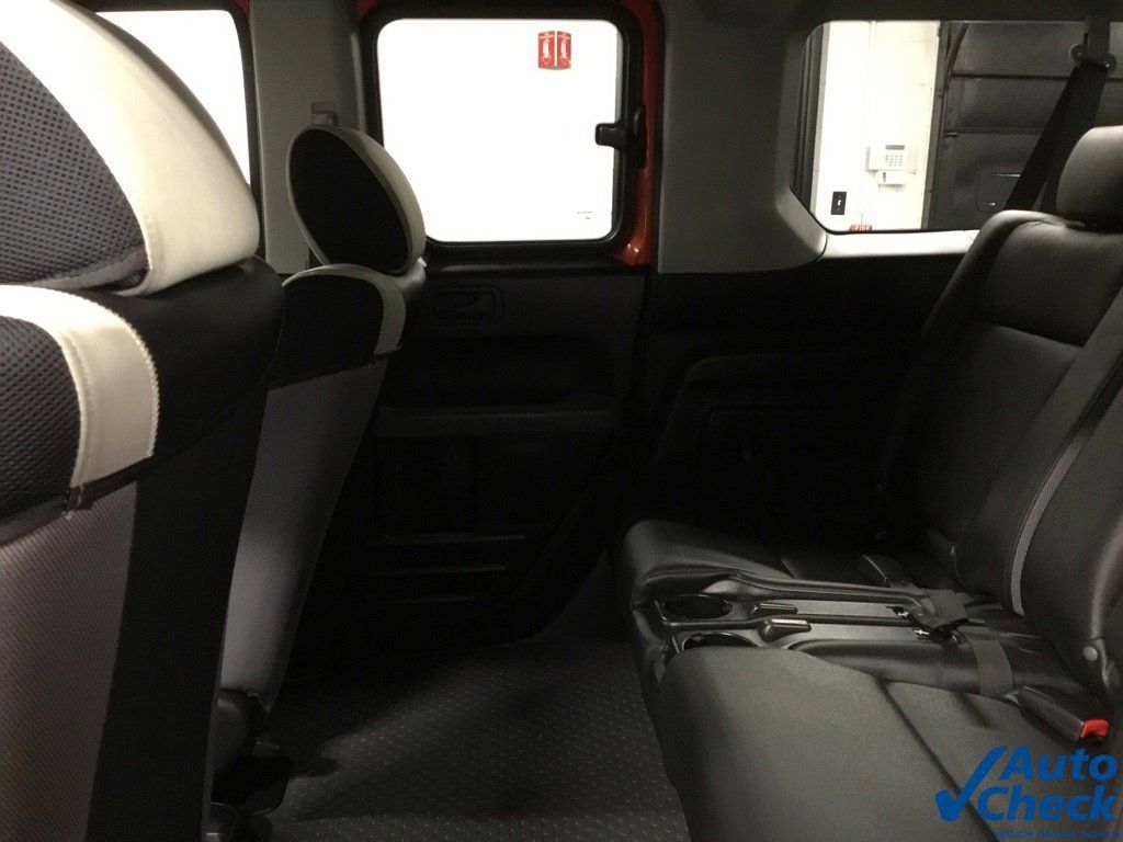 Used 2005 Honda Element LX image 25