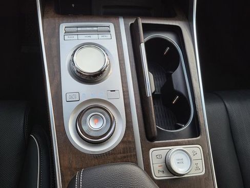 Used 2023 Genesis GV80 2.5T w/ Prestige 20" Package image 28