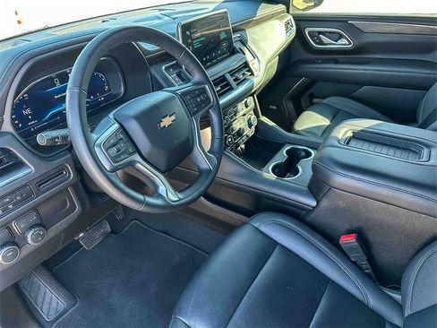 Used 2023 Chevrolet Tahoe LT w/ Luxury Package image 9