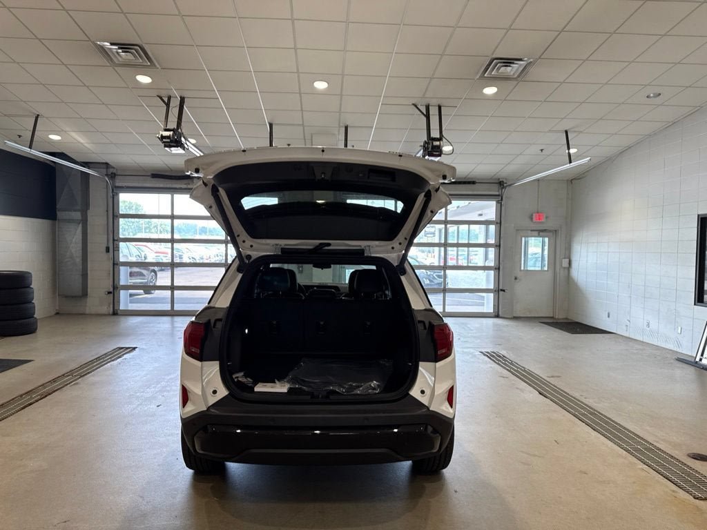 New 2027 GMC Terrain Elevation w/ Elevation Premium Package AWD/4WD image 16
