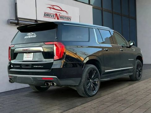Used 2022 GMC Yukon XL Denali image 4
