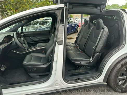 Used 2025 Tesla Model X AWD/4WD image 19