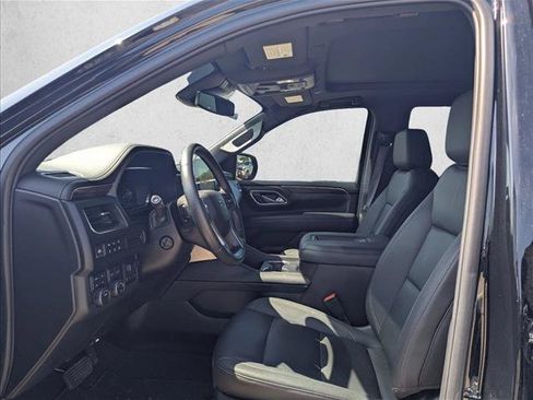 Used 2024 Chevrolet Tahoe Z71 w/ Luxury Package AWD/4WD image 12