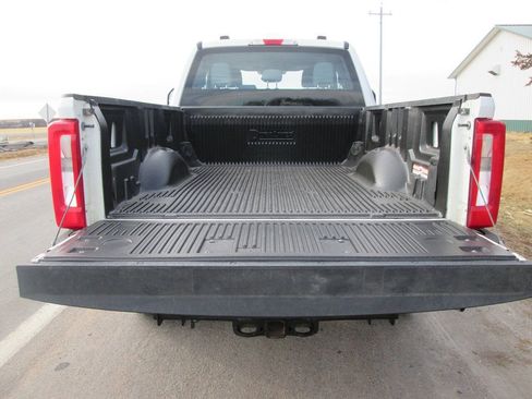 Used 2023 Ford F250 XL w/ FX4 Off-Road Package AWD/4WD image 10