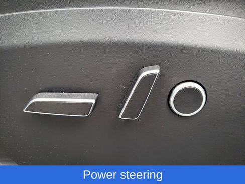 Used 2022 Tesla Model X image 20