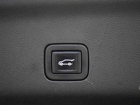 Used 2023 Chevrolet Tahoe LT w/ LT Signature Plus Package image 24