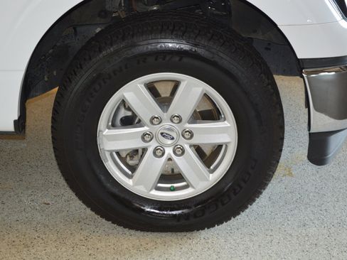 Used 2023 Ford F150 XLT image 9