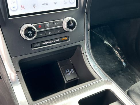 Certified 2022 Ford Edge ST w/ Equipment Group 401A image 37