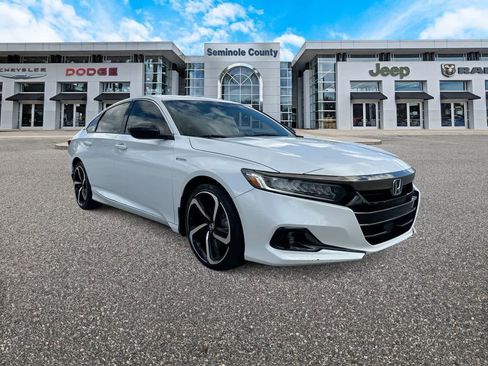 Used 2022 Honda Accord Sport image 2