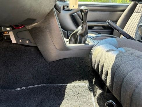Used 1991 Ford Mustang LX RWD image 28