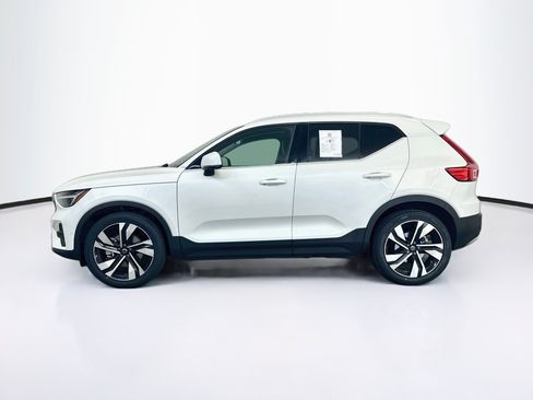 Used 2023 Volvo XC40 B5 Ultimate AWD/4WD image 4