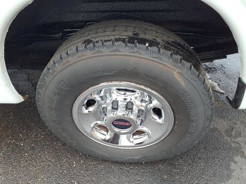 Used 2015 GMC Savana 2500 image 13