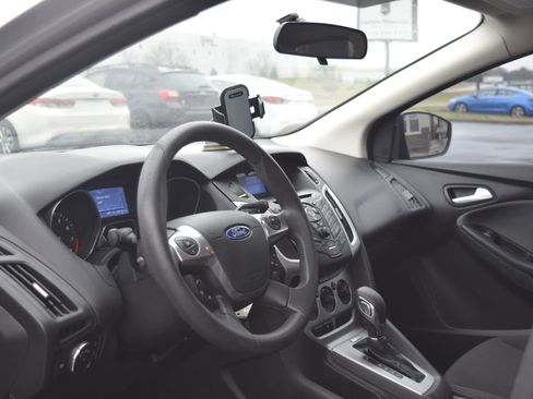 Used 2013 Ford Focus SE image 5