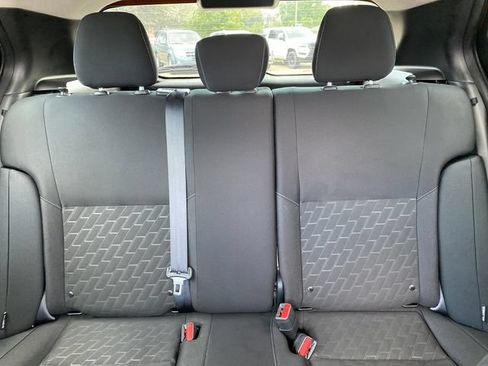 Used 2024 Nissan Kicks SV FWD image 11