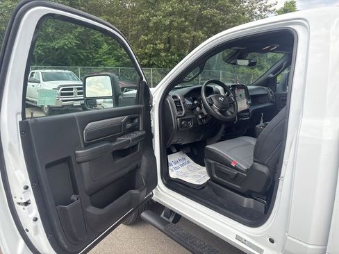New 2025 RAM 2500 Tradesman image 10