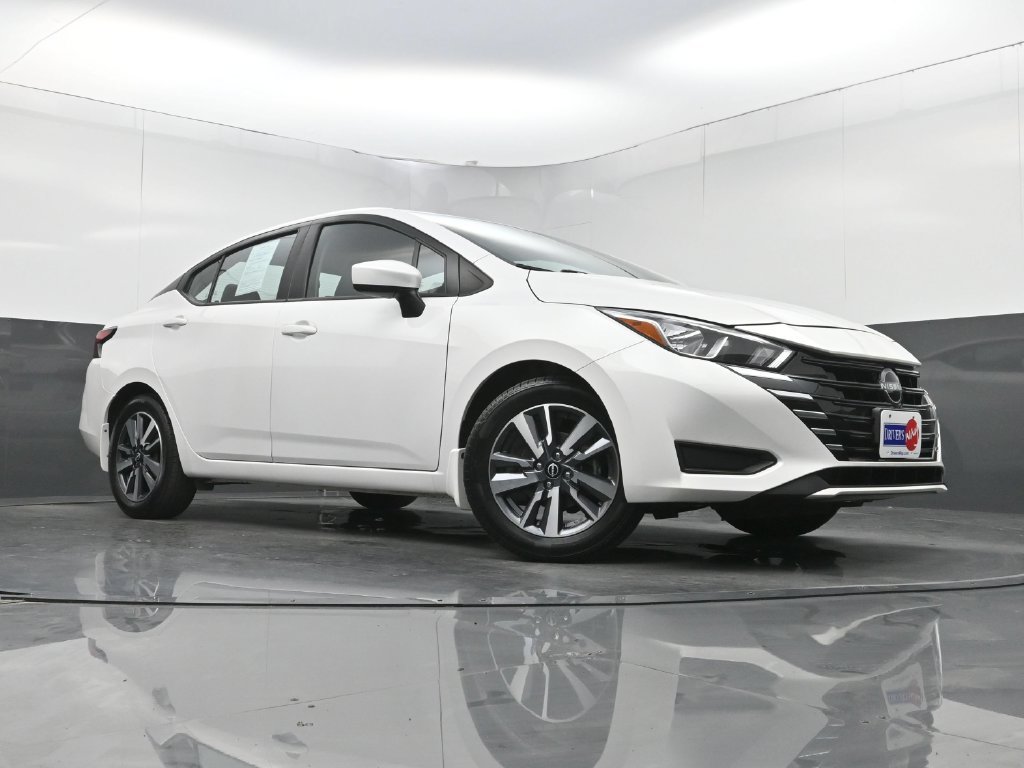 Used 2024 Nissan Versa SV w/ Trunk Package FWD image 23