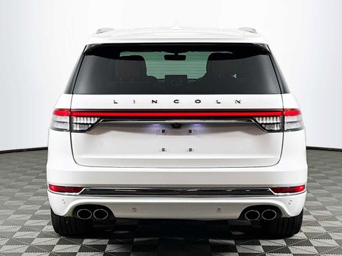 Used 2023 Lincoln Aviator Black Label w/ Dynamic Handling Package image 6