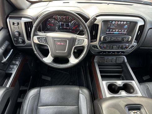 Used 2018 GMC Sierra 1500 SLT image 18