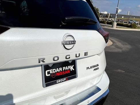 New 2026 Nissan Rogue Platinum w/ Platinum Premium Package image 15